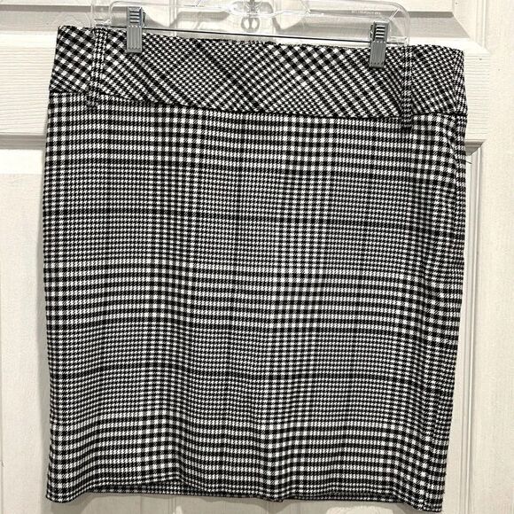 Maurices Houndstooth‎ Black White Pencil Skirt size 11/12 - Picture 1 of 6